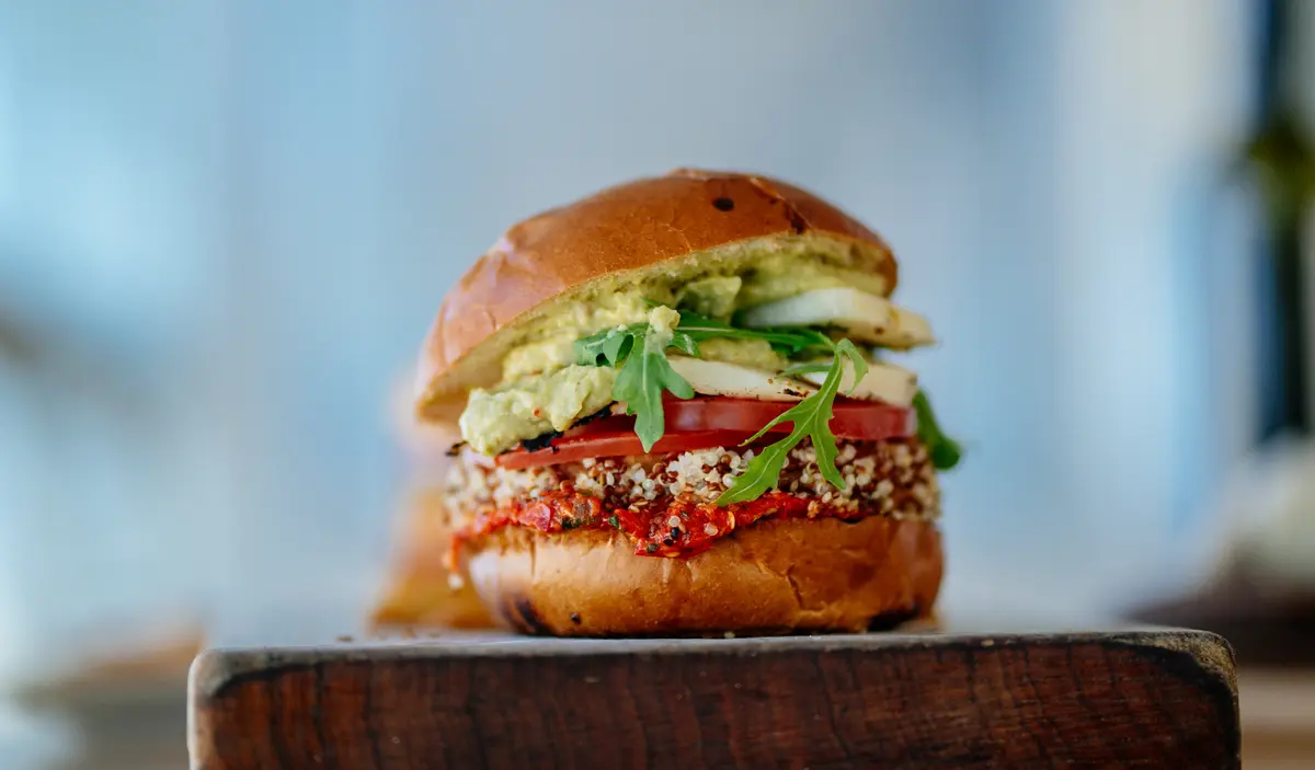 Air fryer Halloumi Avocado Burger